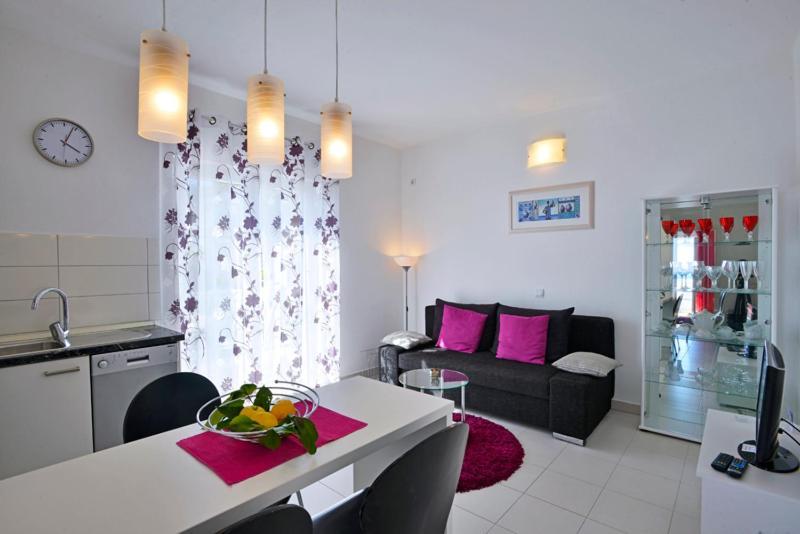 Sunset Apartments Хвар Екстериор снимка